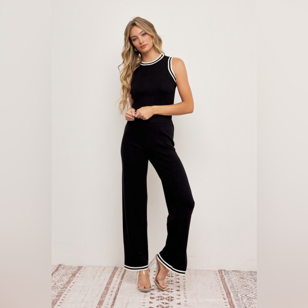 40. Knit Contrast Sleeveless Top and Pant Set in Black